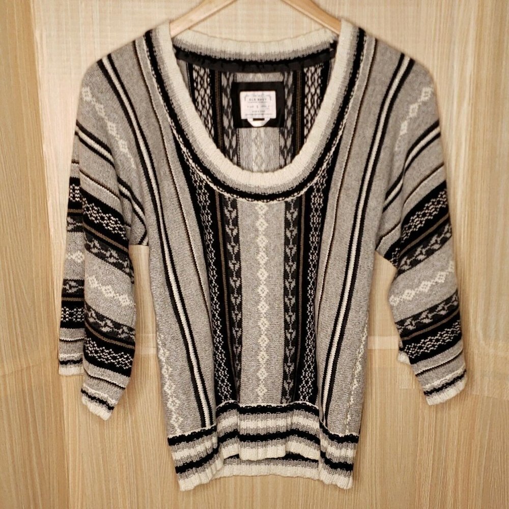 Old Navy  Aztec Print Scoop Neck sweater